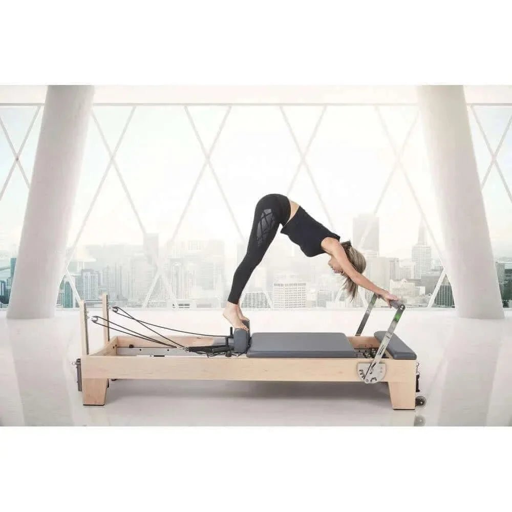 Reformer Pilates Elite en Bois avec Tour | Elina Pilates®