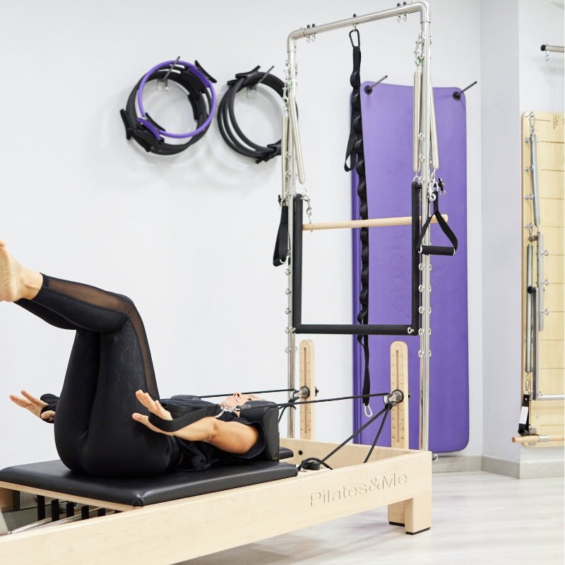 Reformer Pilates ESSENTIAL™ avec tour